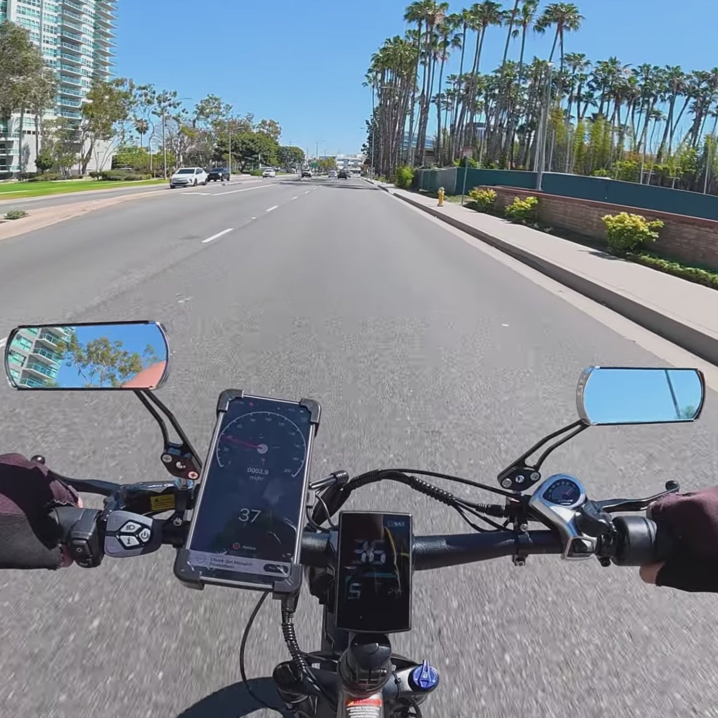 (Pre-Order) Y3 AWD | 5000W Dual Motor & 52V 30Ah Battery